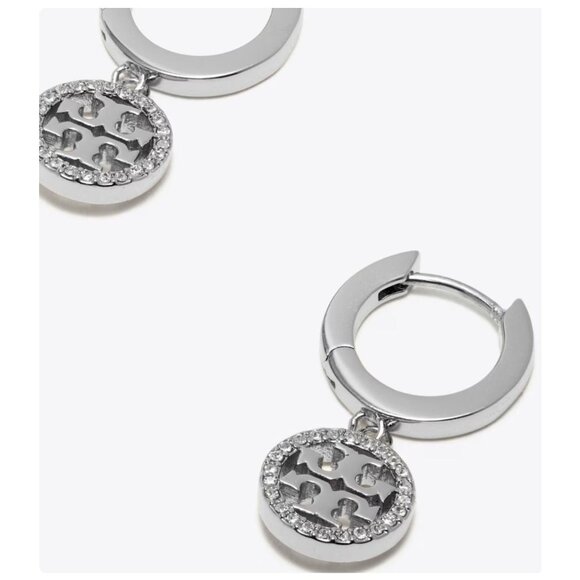 Tory Burch Silver Miller Logo Pave Chainlink Necklace & Dangle Earring Set - Picture 5 of 9